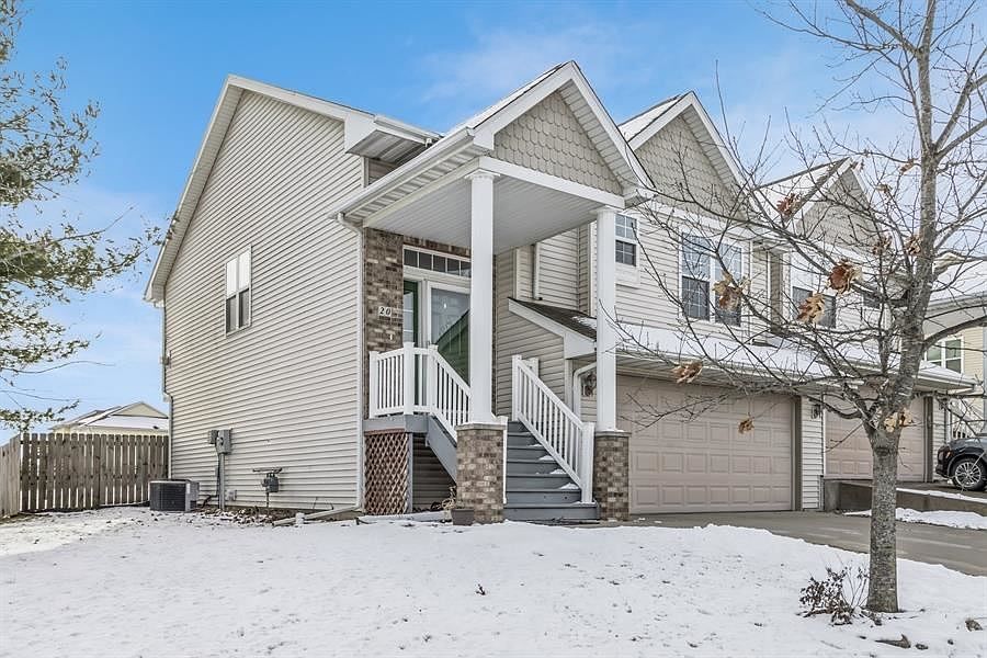1st image of 20 Vandello Dr