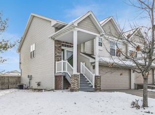 20 Vandello Dr, North Liberty, IA 52317