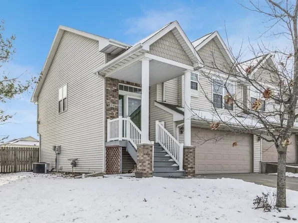 20 Vandello Dr, North Liberty, IA 52317
