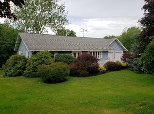 8330 Gulf Rd, North East, PA 16428