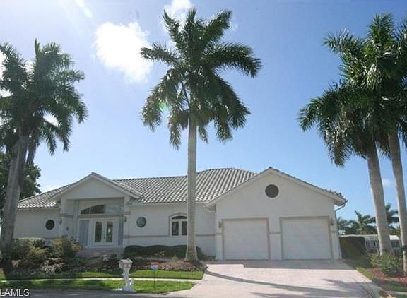 2nd image of 987 Daisy Ct