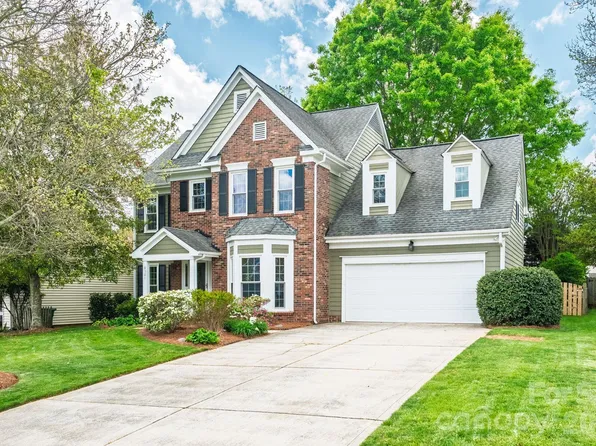8501 Tonawanda Dr, Charlotte, NC 28277