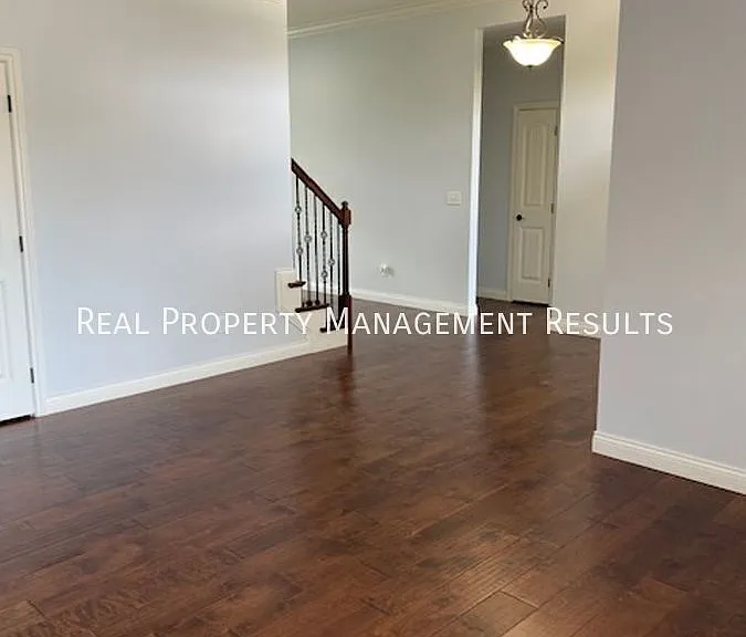 9399 Millicent Ct — Photo 6