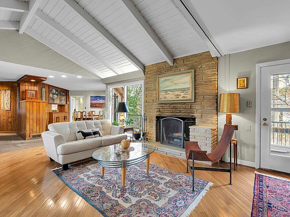 2nd image of 211 Beechwood Dr