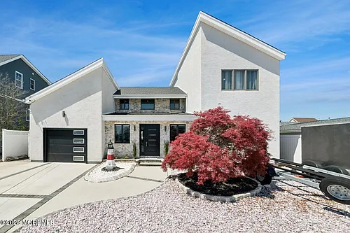 385 Aldo Dr Photo 1