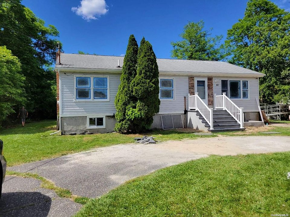 1st image of 41 Pennant Drive