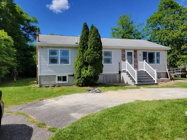 41 Pennant Drive, Mastic Beach, NY 11951