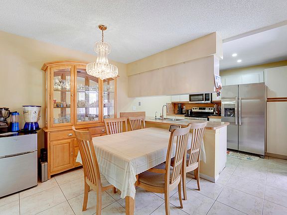 4th image of 8389 N Coral Circle