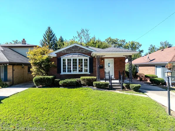 5733 Hubbell St, Dearborn Heights, MI 48127