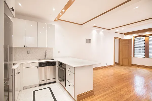 Rented by WAM Partners - William Moses Co. | media 17