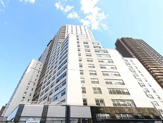 Sold by Benjamin Realty Since 1980 | media 22