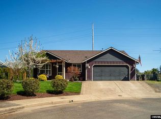 261 N 12th St, Independence, OR 97351