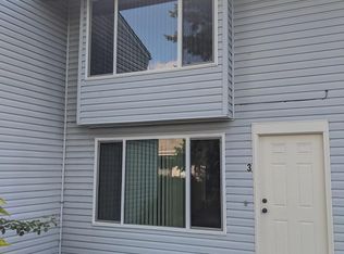 2000 Brookhurst St APT 3, Medford, OR 97504