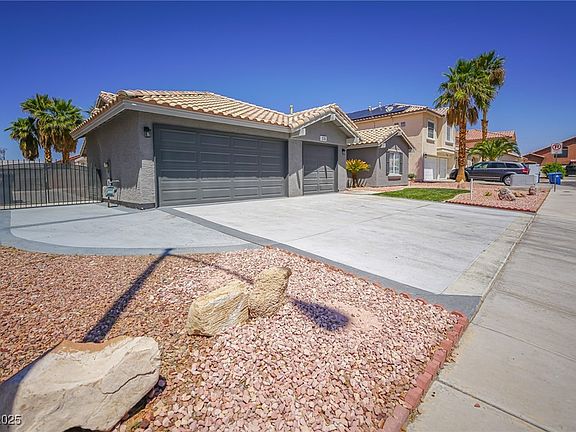2nd image of 1519 Deerford Cir