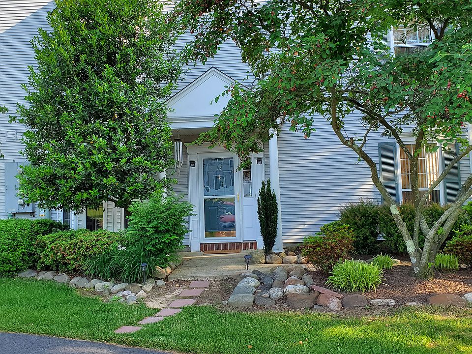 1st image of 13 Ardmore Pl