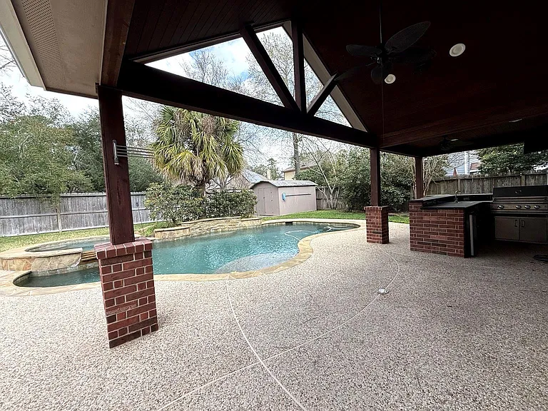 1927 Enchanted Park Dr — Photo 6