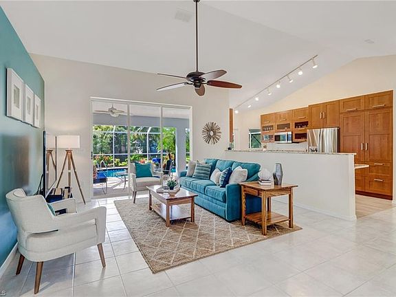 Home For Sale In Palm River