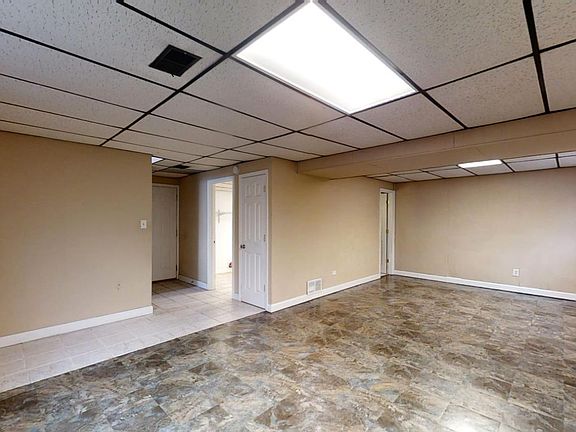 5th image of 2580 W 61st Ave