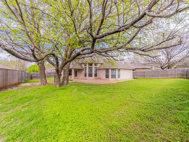 5212 Estrella Ln — Photo 15