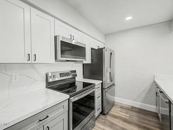 3314 N 68TH Street N #211, Scottsdale, AZ 85251