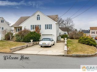 7 Nina Cor, Fords, NJ 08863