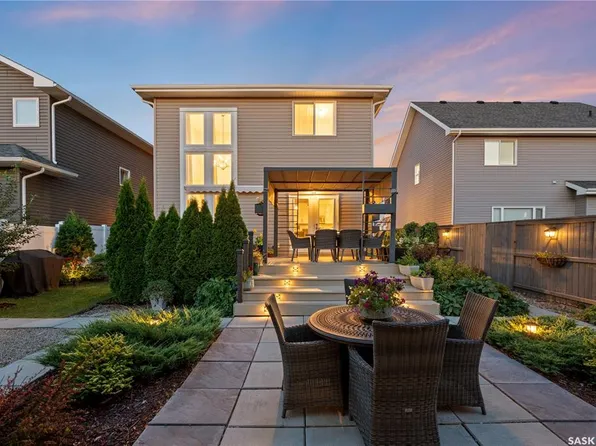 1231 Pringle WAY, Saskatoon, SK S7T 1C9