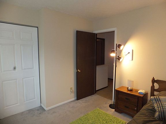4th image of 7818 Burrwood St