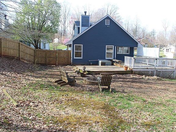 3rd image of 3 Stonehouse Ct