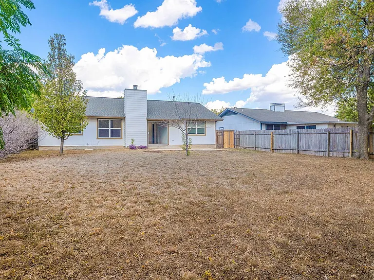 2201 Singletree Ave — Photo 40