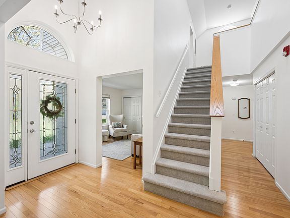 3rd image of 177 Hampton Vista Dr