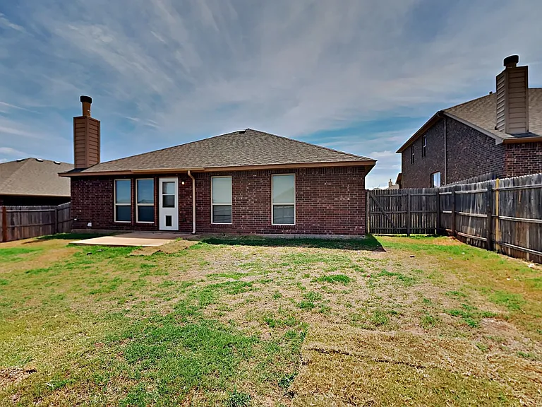 11305 NW 94th St — Photo 17