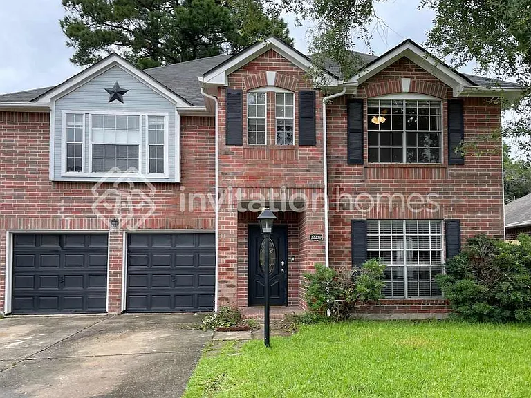 22230 Singleleaf Ln — Photo 1