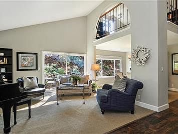 3rd image of 1959 Woodbury Ct