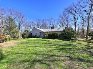 815 Tall Timber Rd, Orange, CT 06477