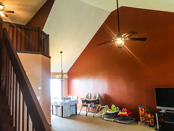 4th image of 2049 Santuomo Ave