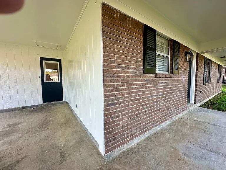 301 Laura Wilkes Rd — Photo 3