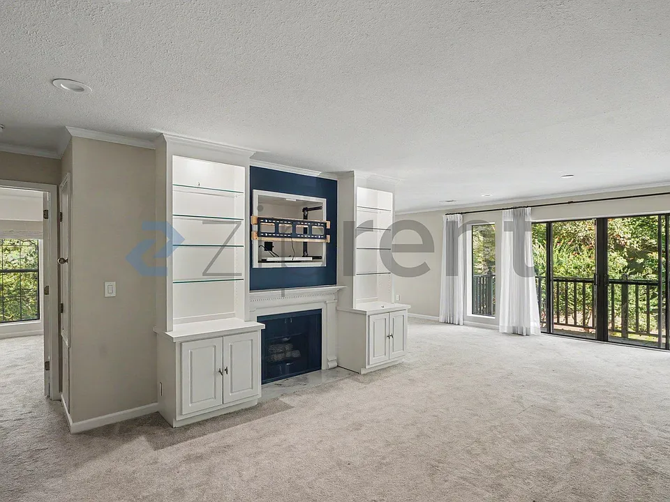 26202 Plantation Dr NE #26202