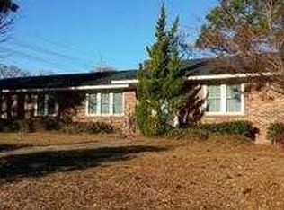 2701 Trenton Rd, Fayetteville, NC 28304
