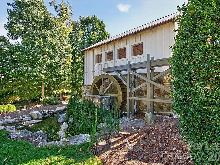 7019 Hamilton Mill Dr — Photo 37
