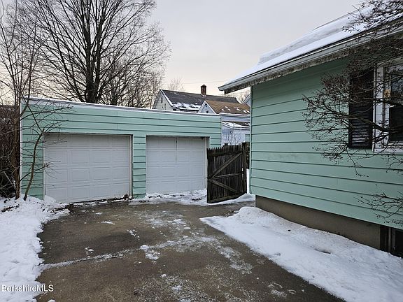 3rd image of 269 2nd St