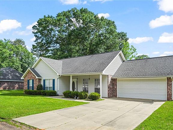 4th image of 1040 Newman Cir