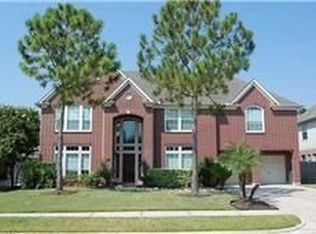 305 Pinnacle Cove Ct, League City, TX 77573