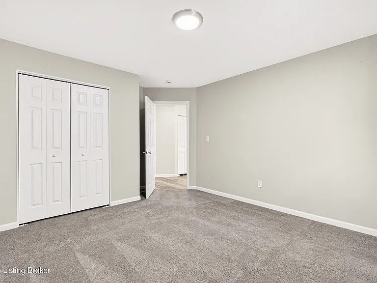 718 Camp St — Photo 37