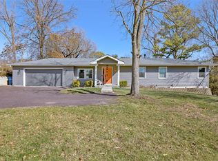 1535 Fenton Hills Rd, Fenton, MO 63026