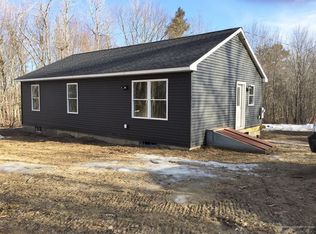 18 Jubilee Ln, Morrill, ME 04952