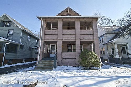1st image of 355 Hillwood Dr