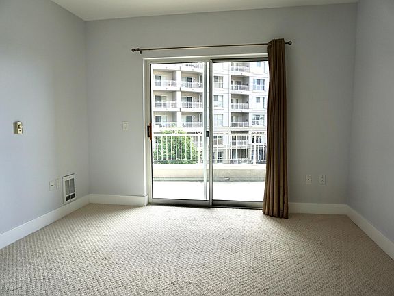 4th image of 140 S Van Ness Ave Unit 640