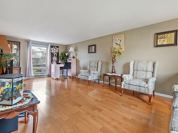 5th image of 1321 Wilson Ave