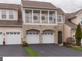 90 Old Barn Dr, West Chester, PA 19382