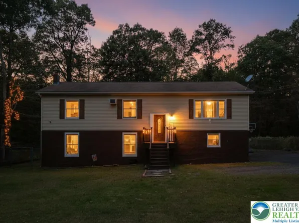 84 Lenape Dr, East Stroudsburg, PA 18302
